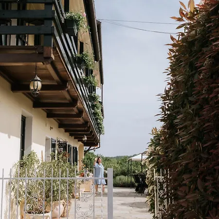 לינה וארוחת בוקר Casa Joop-dolce Far Niente 3*